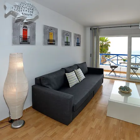 Cenacheros - Wondersisters Apartment
