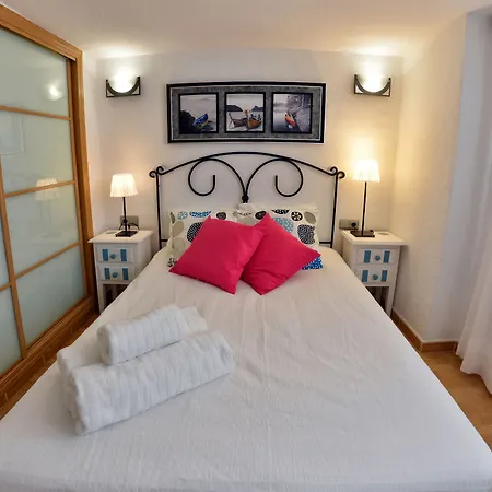 Cenacheros - Wondersisters Apartment