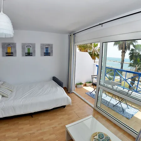 Cenacheros - Wondersisters Apartment